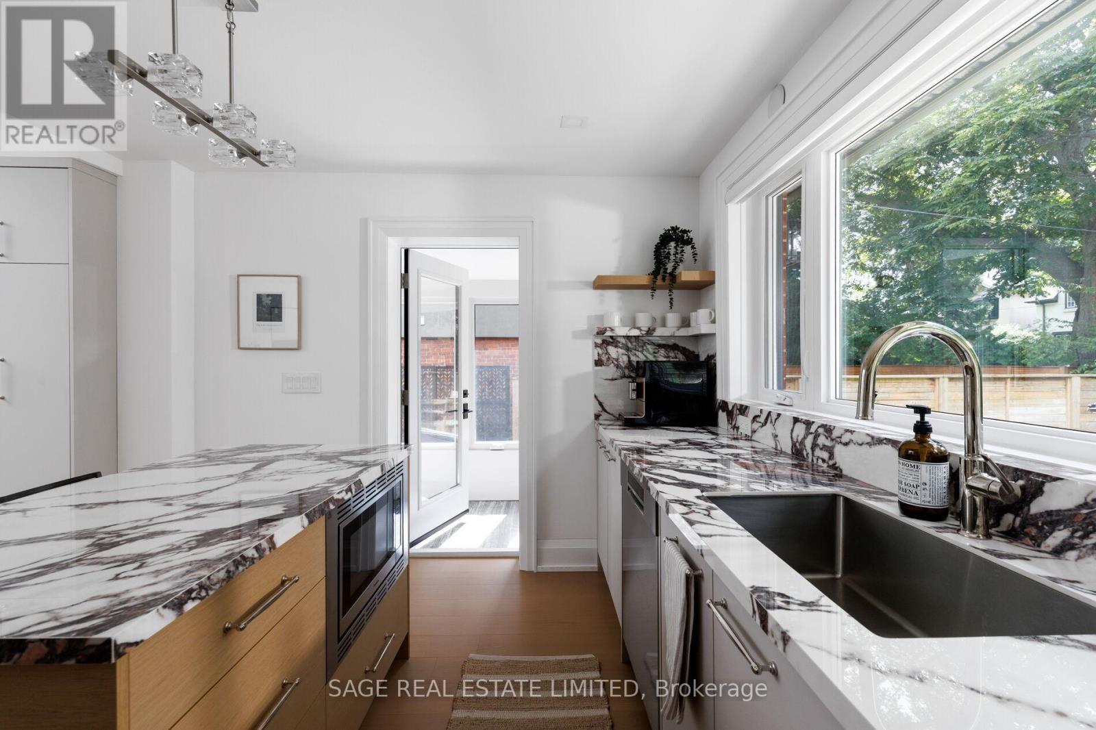 872 Royal York Road, Toronto, Ontario  M8Y 2V4 - Photo 21 - W13797302