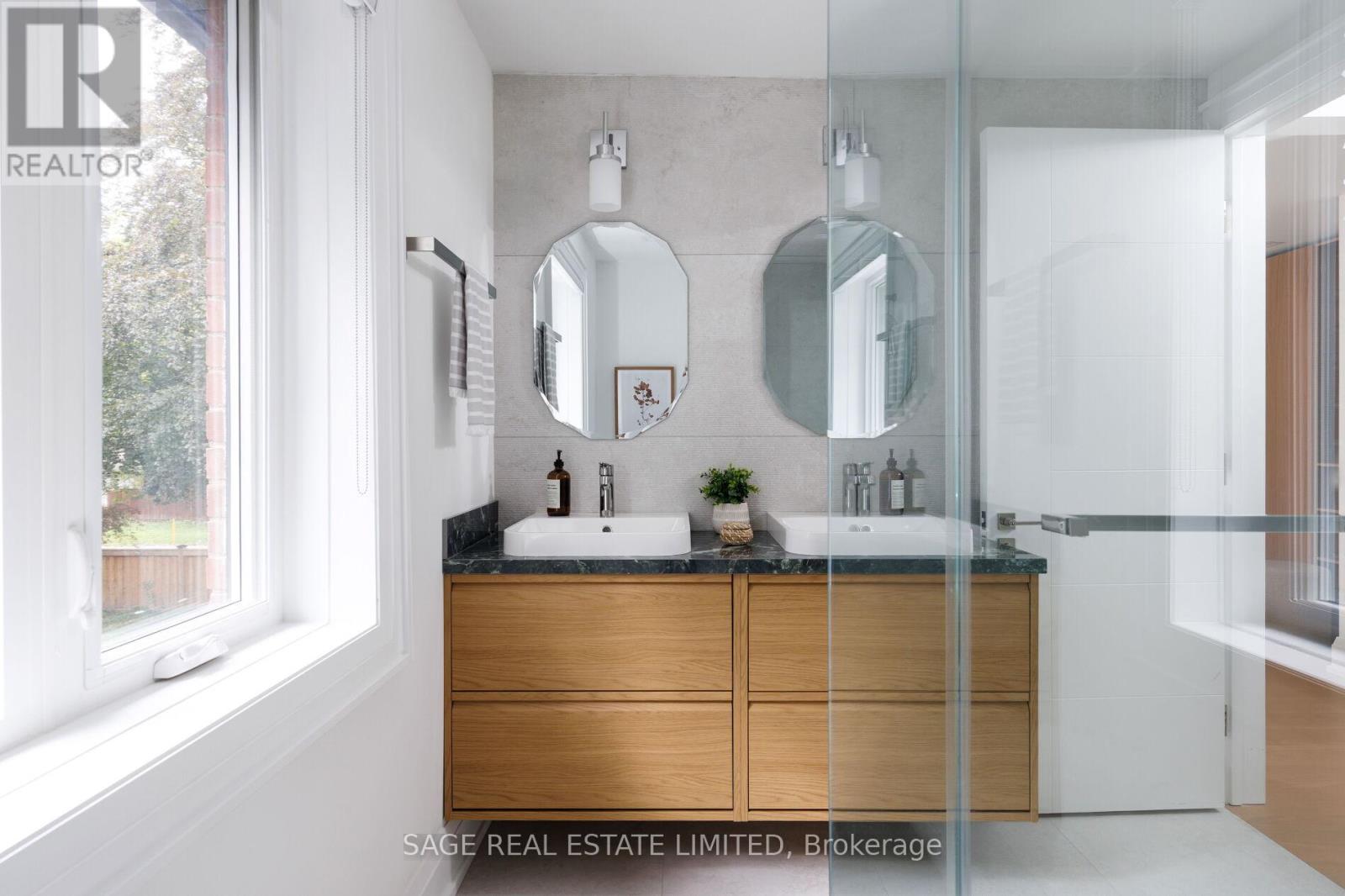 872 Royal York Road, Toronto, Ontario  M8Y 2V4 - Photo 34 - W13797302