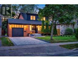 872 ROYAL YORK ROAD, Toronto, Ontario