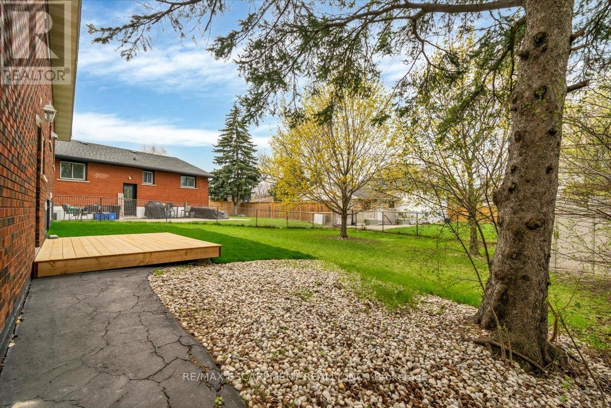 Lower - 58 Columbia Drive, Hamilton, Ontario  L9C 3Y2 - Photo 23 - X13796922