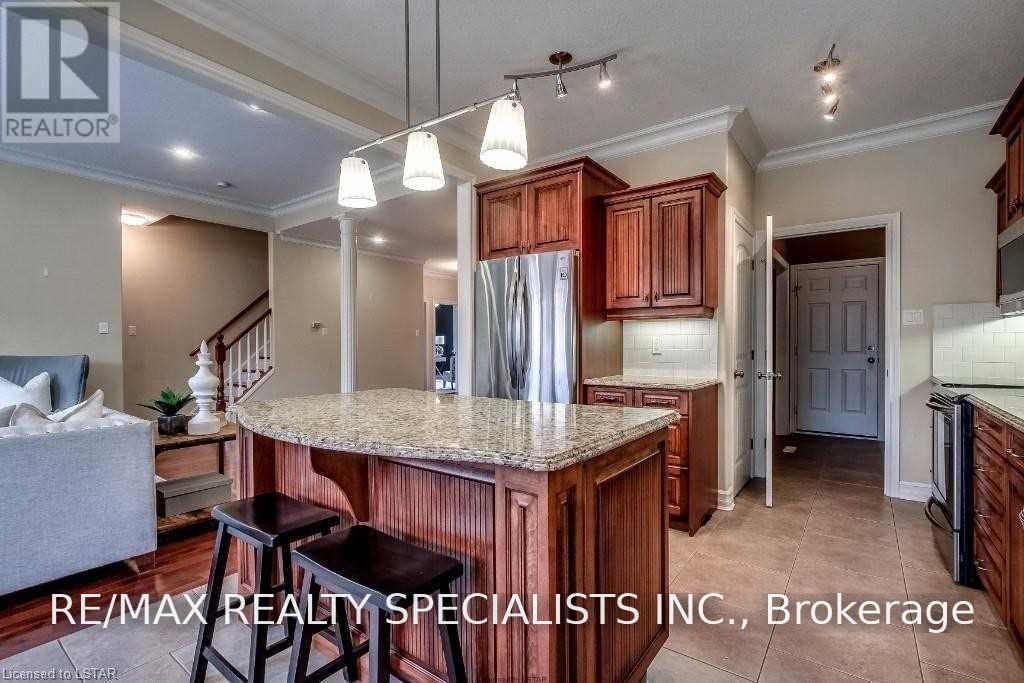 404 South Carriage Way, London North, Ontario  N6G 0B2 - Photo 14 - X13796976