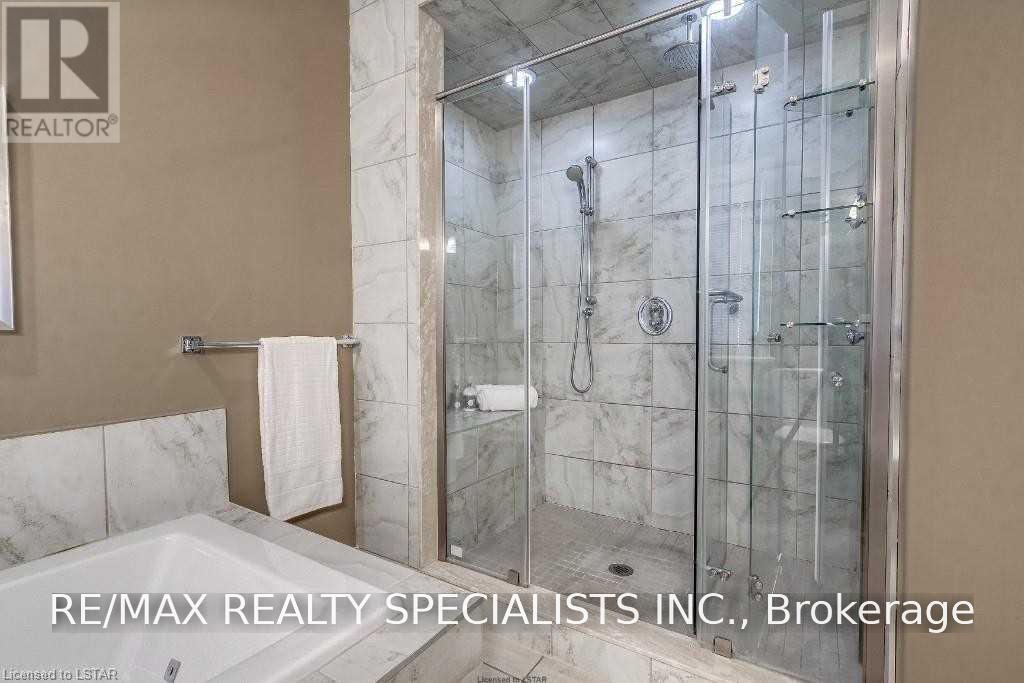 404 South Carriage Way, London North, Ontario  N6G 0B2 - Photo 26 - X13796976