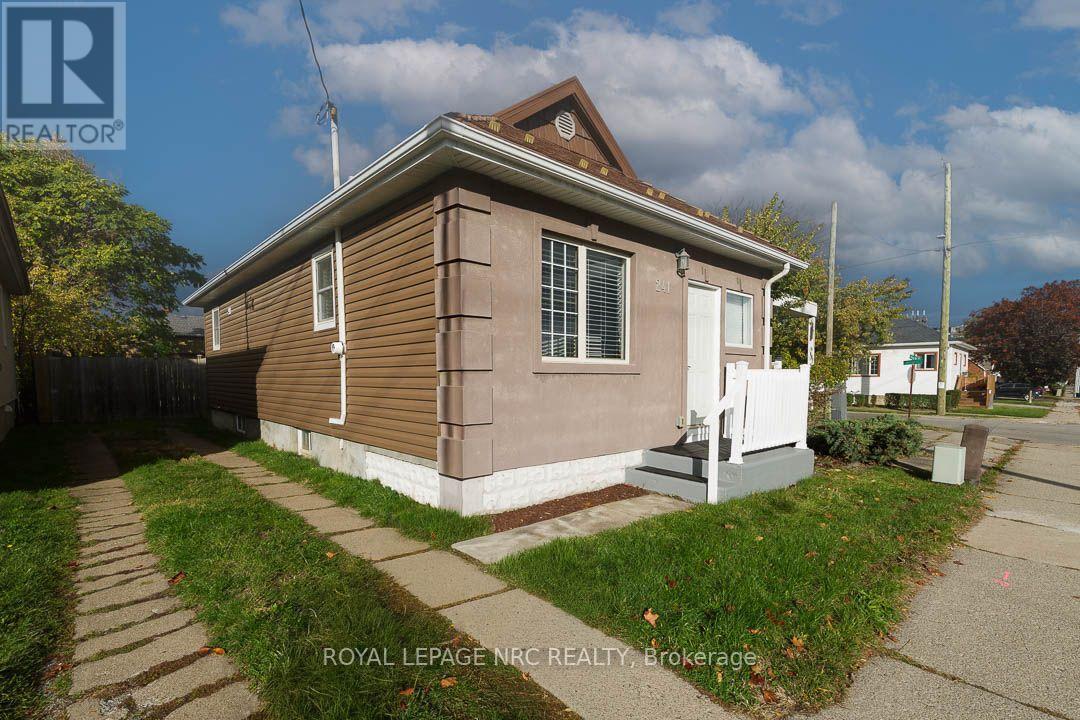 241 Vine Street, St. Catharines, Ontario  L2M 4S9 - Photo 16 - X13797092