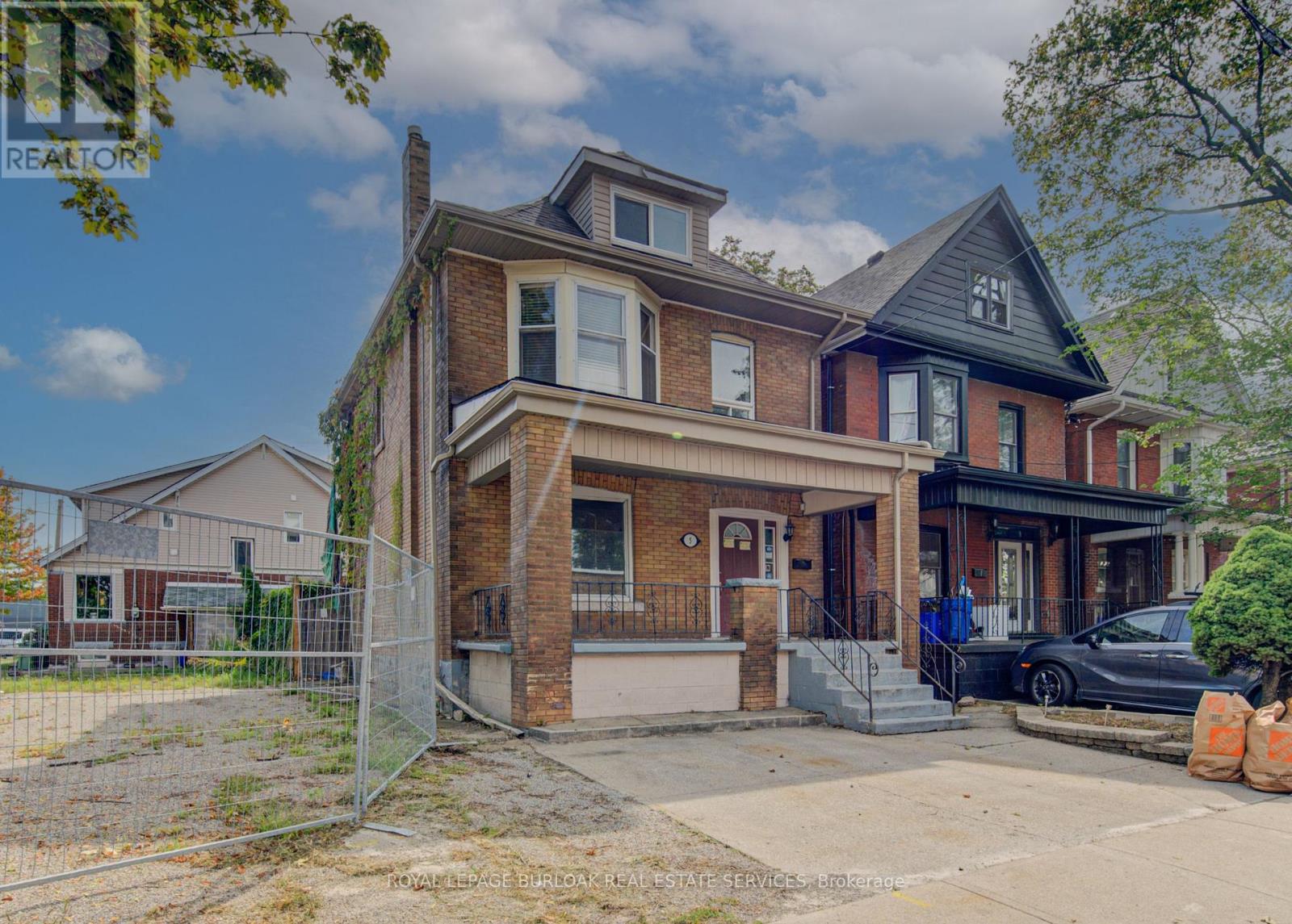 5 Barnesdale Avenue, Hamilton, Ontario  L8M 2V1 - Photo 2 - X13797112