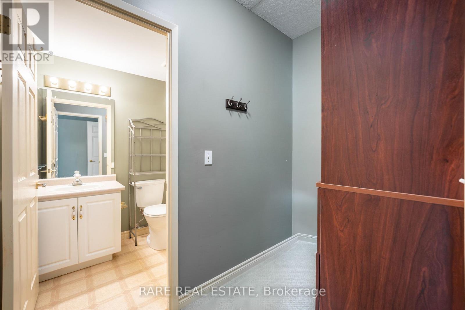 403 - 405 Erb Street W, Waterloo, Ontario  N2L 1W7 - Photo 21 - X13797236
