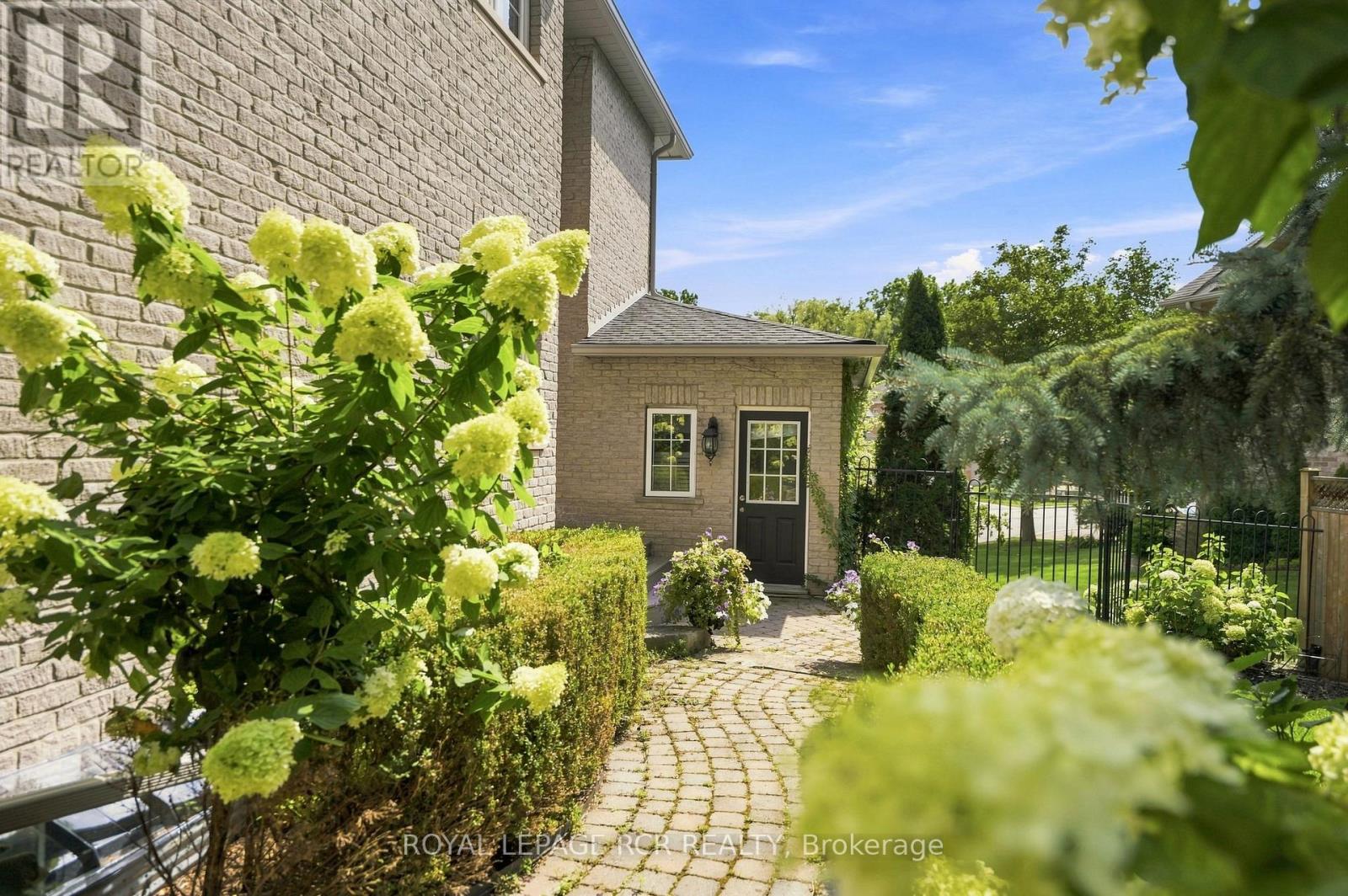 193 Sherwood Place, Newmarket, Ontario  L3Y 8E5 - Photo 40 - N13786946