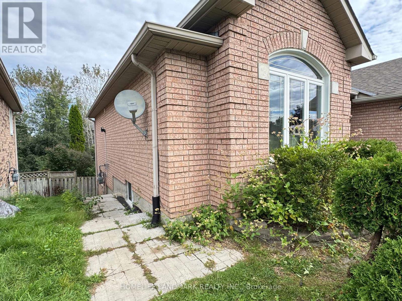 Lower - 10 Summerset Drive, Barrie, Ontario  L4N 9L7 - Photo 2 - S13694264
