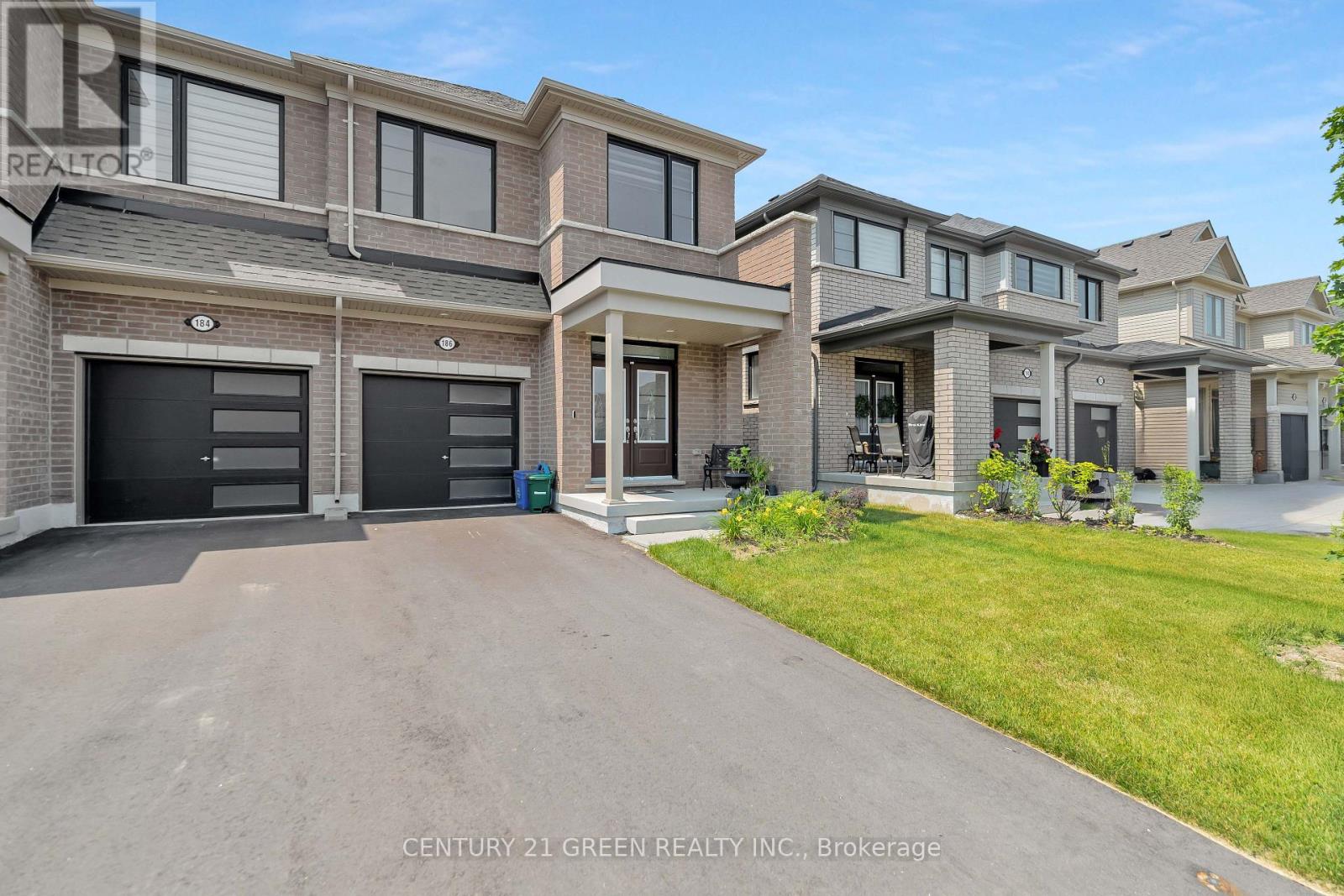 186 Elliot Avenue W, Centre Wellington, Ontario  N1M 0H7 - Photo 2 - X13792894