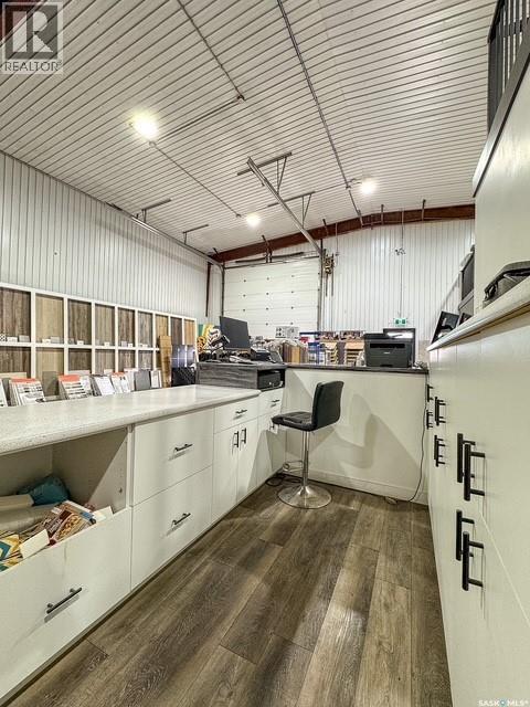 164 8th Avenue NW, Swift Current, Saskatchewan S9H 0Z6 - Photo 4 - SK048736