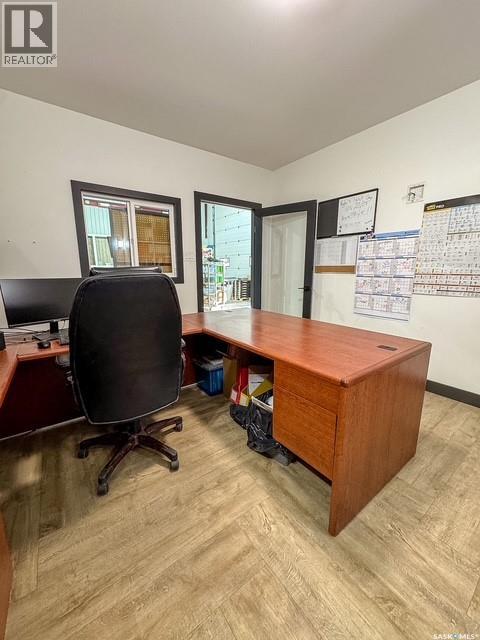 164 8th Avenue NW, Swift Current, Saskatchewan S9H 0Z6 - Photo 6 - SK048736