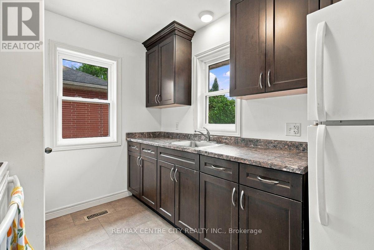 1570 Hansuld Street, London East, Ontario  N5V 1Y5 - Photo 13 - X13797448