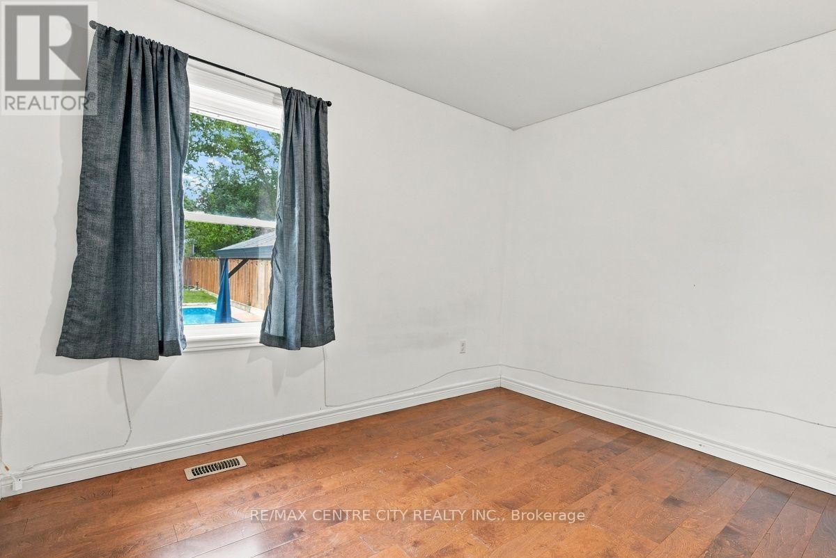 1570 Hansuld Street, London East, Ontario  N5V 1Y5 - Photo 21 - X13797448