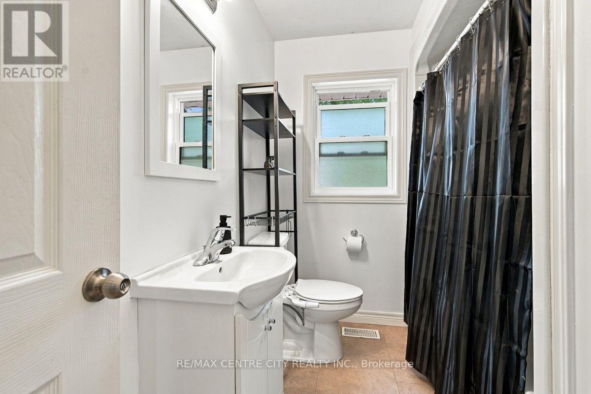 1570 Hansuld Street, London East, Ontario  N5V 1Y5 - Photo 24 - X13797448