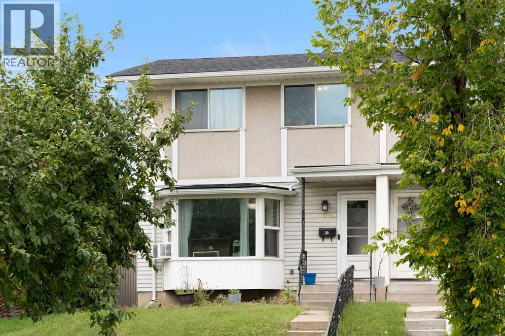 5009 North Haven Drive NW, Calgary, Alberta  T2K 2K3 - Photo 2 - A2343870