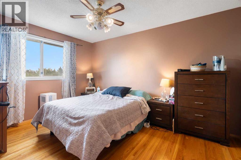 5009 North Haven Drive NW, Calgary, Alberta  T2K 2K3 - Photo 16 - A2343870