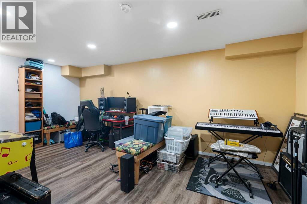 5009 North Haven Drive NW, Calgary, Alberta  T2K 2K3 - Photo 25 - A2343870