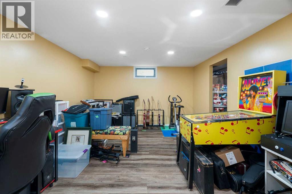 5009 North Haven Drive NW, Calgary, Alberta  T2K 2K3 - Photo 24 - A2343870