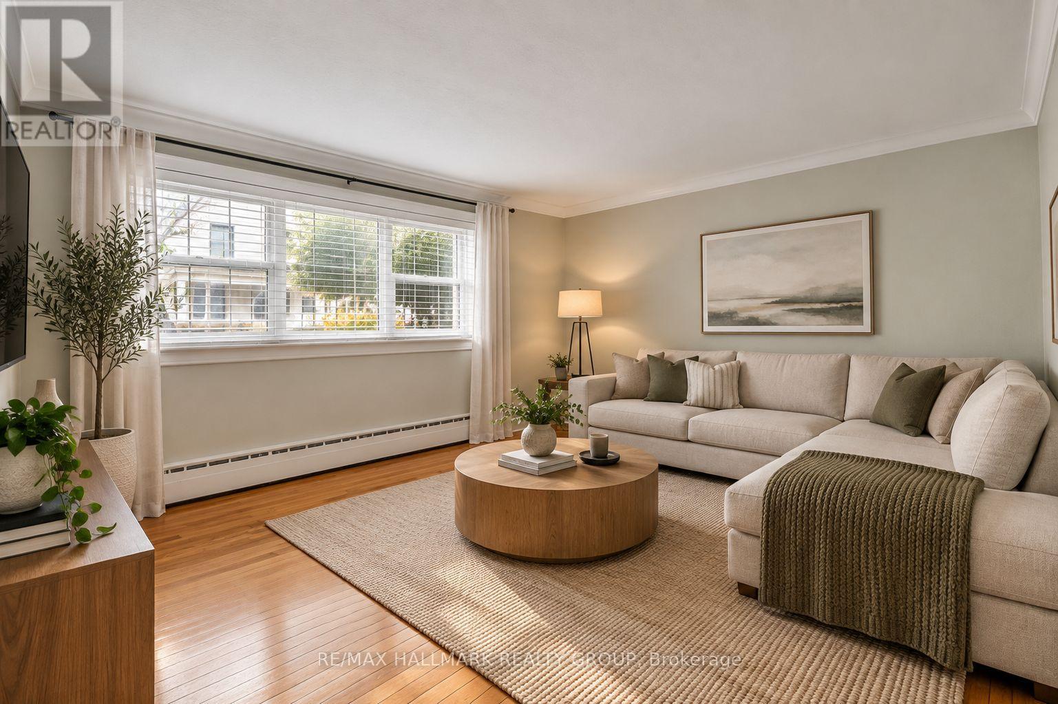 55 Ivy Crescent, Ottawa, Ontario  K1M 1Y1 - Photo 4 - X13797412