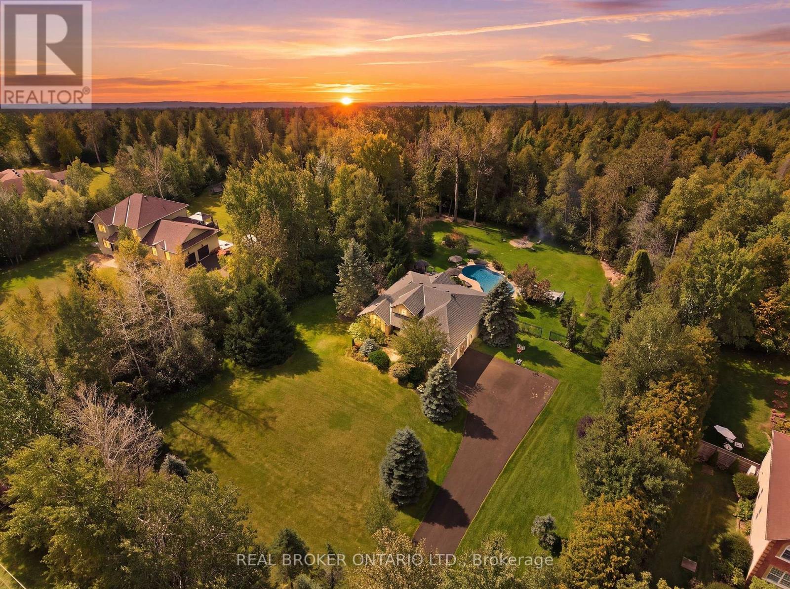 8 SAWGRASS CIRCLE, Ottawa, Ontario