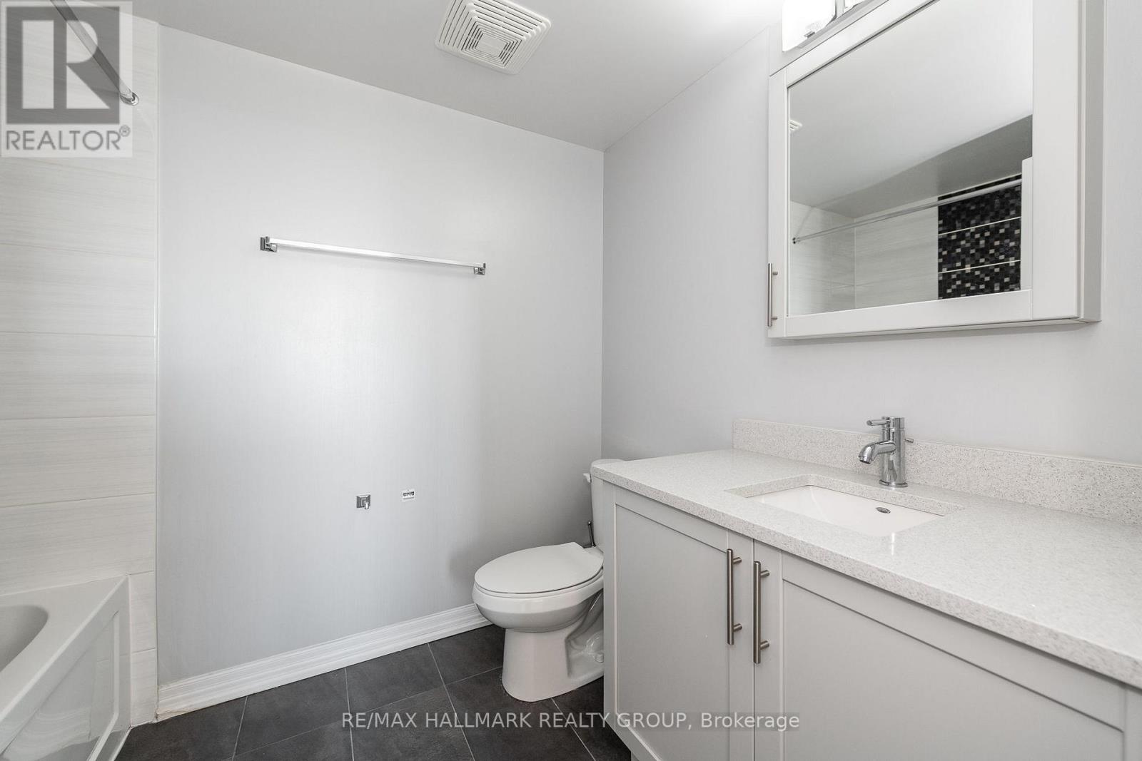 1602 - 195 Besserer Street, Ottawa, Ontario  K1N 0B6 - Photo 18 - X13797492