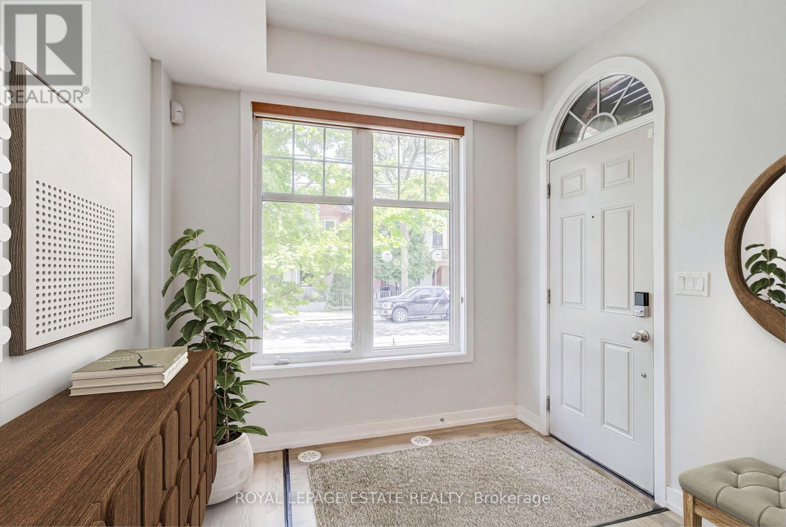 32 - 140 Broadview Avenue, Toronto, Ontario  M4M 0A8 - Photo 3 - E13797526
