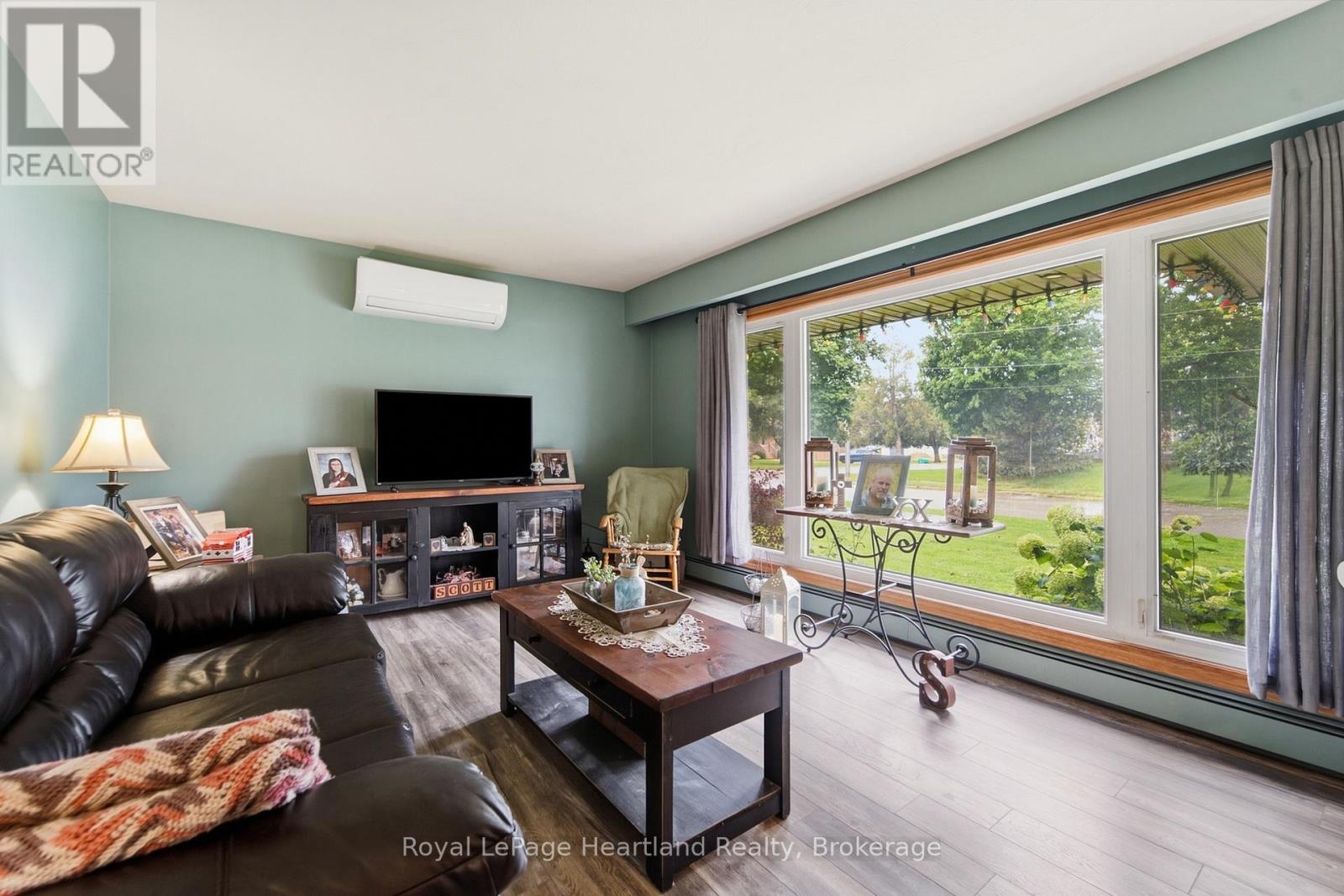 390 Morris Street, North Huron, Ontario  N0M 1H0 - Photo 13 - X13797342