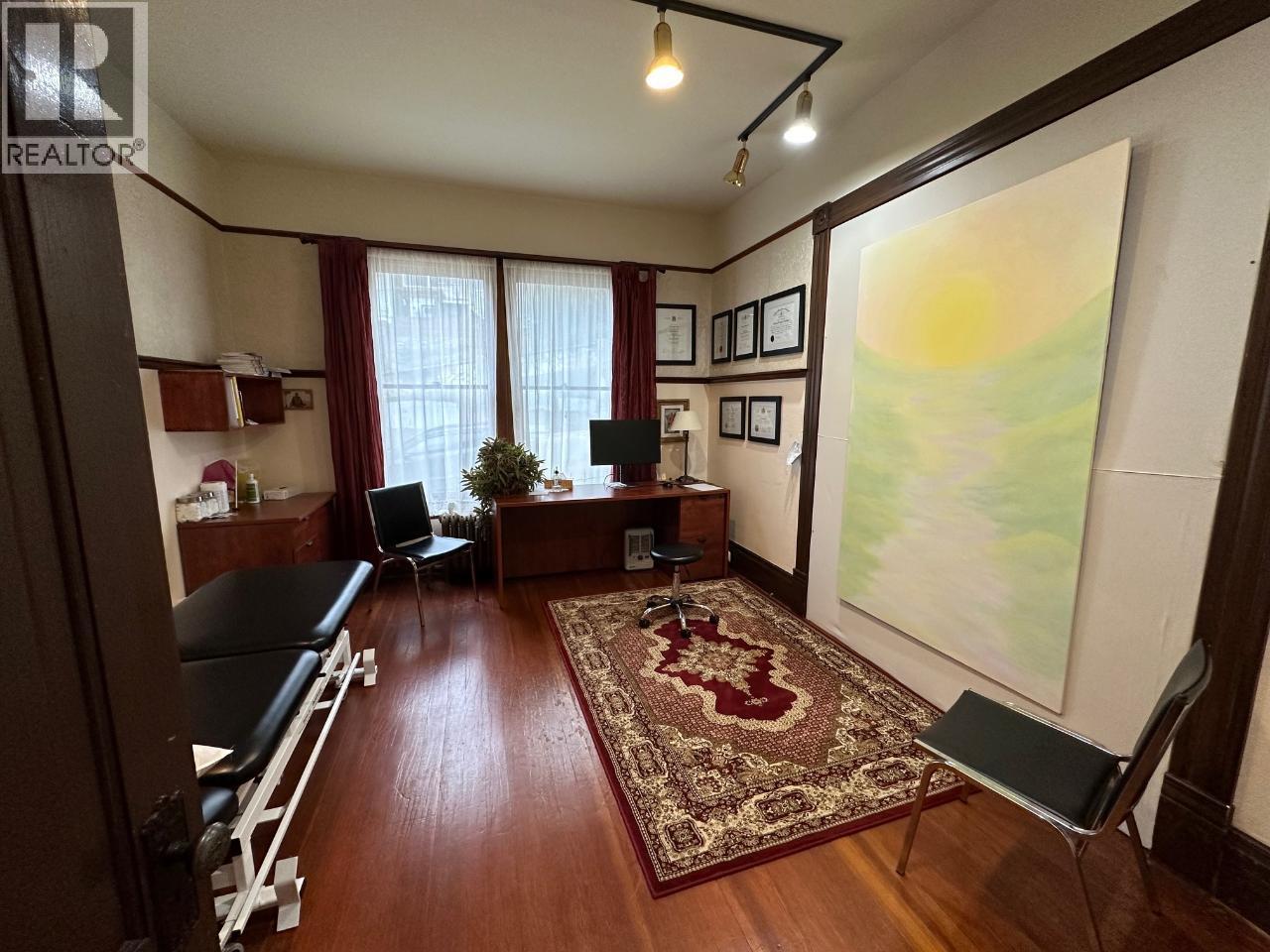 823 Baker Street, Nelson, British Columbia V1L 4J8 - Photo 4 - 10382786