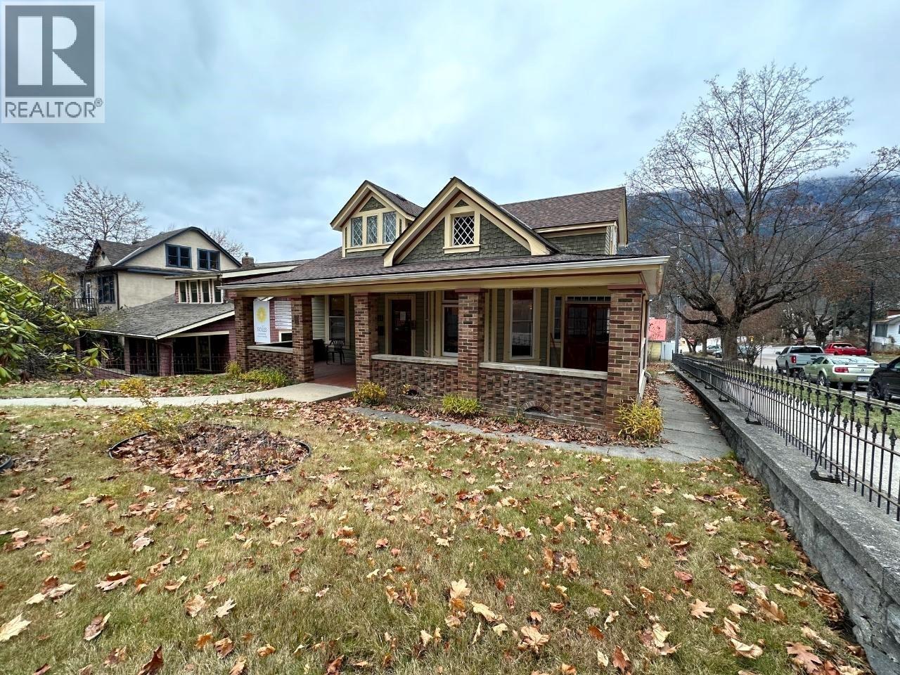 823 Baker Street, Nelson, British Columbia V1L 4J8 - Photo 19 - 10382786