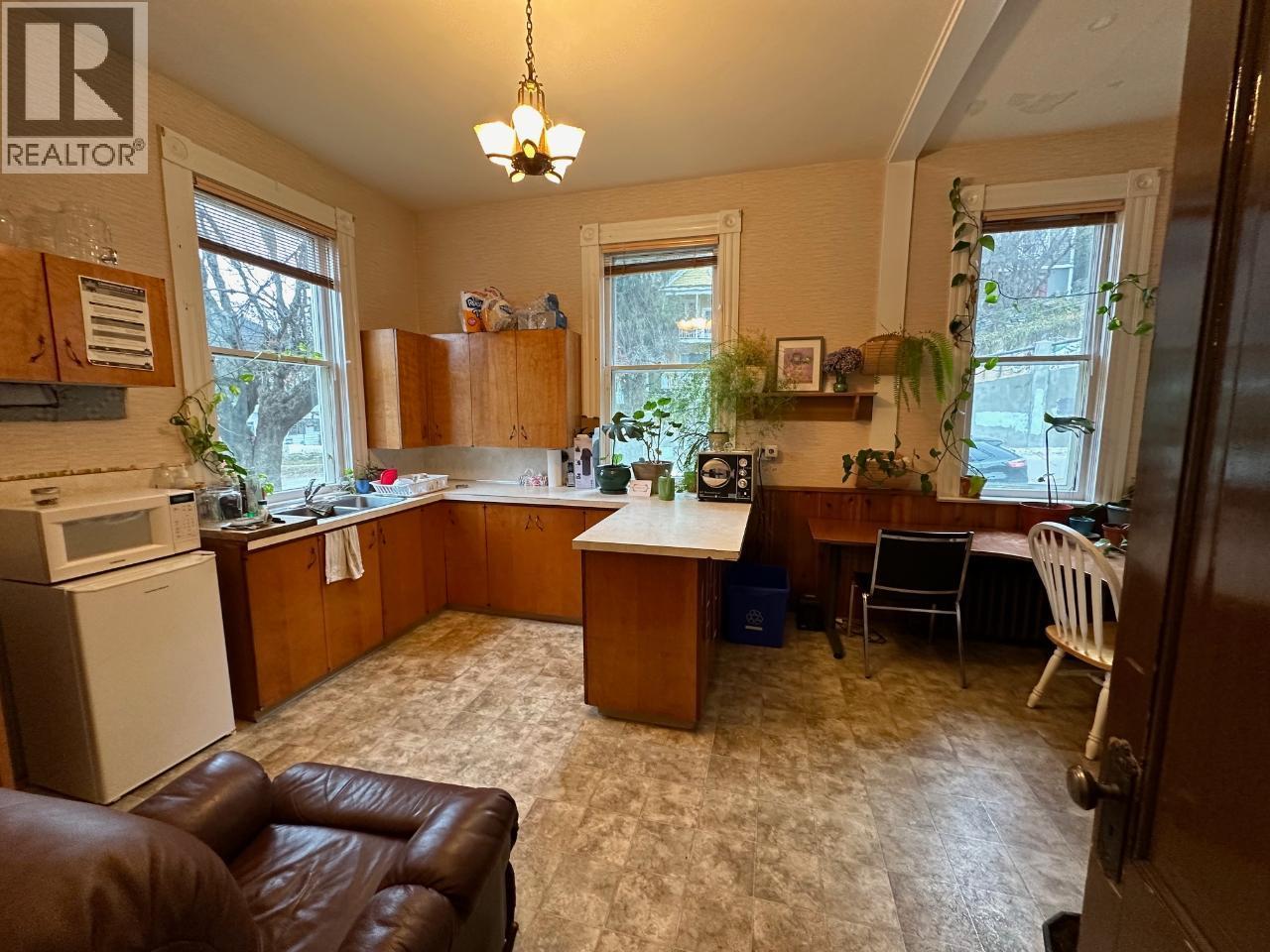 823 Baker Street, Nelson, British Columbia V1L 4J8 - Photo 6 - 10382786