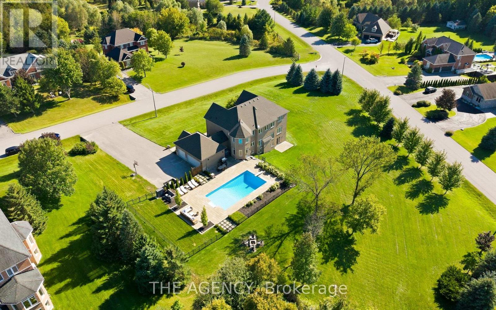 4 Morrison Court, Essa, Ontario  L9R 1V2 - Photo 2 - N13794188
