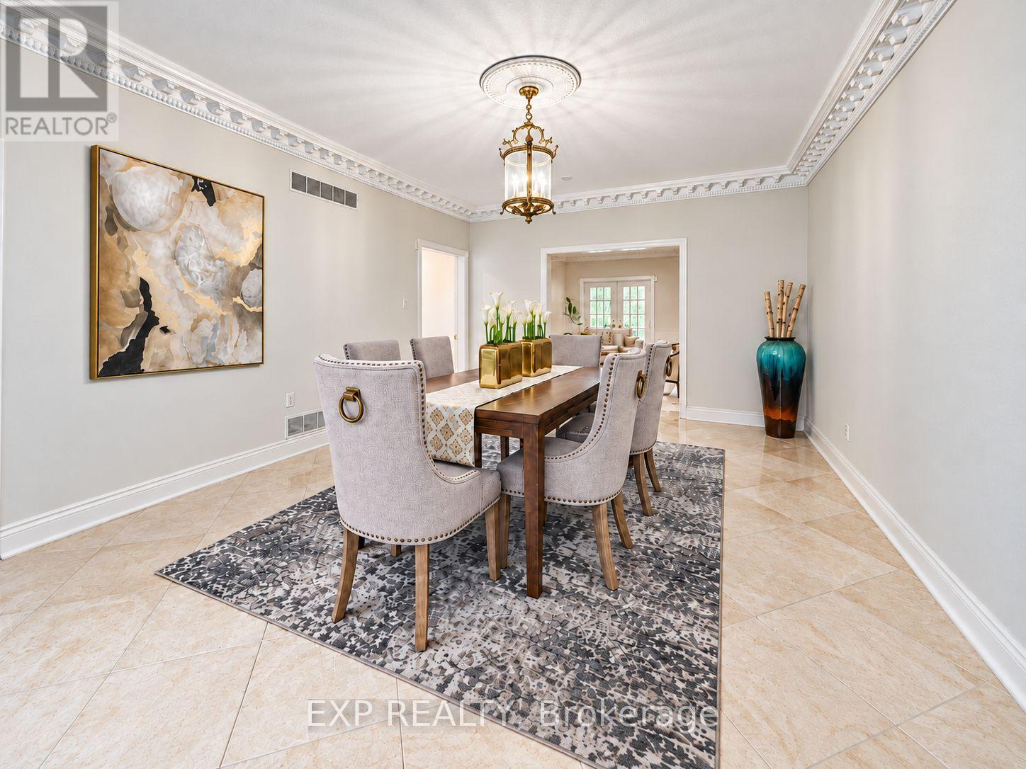 29 Northgate Crescent, Richmond Hill, Ontario  L4B 2K8 - Photo 9 - N13796798