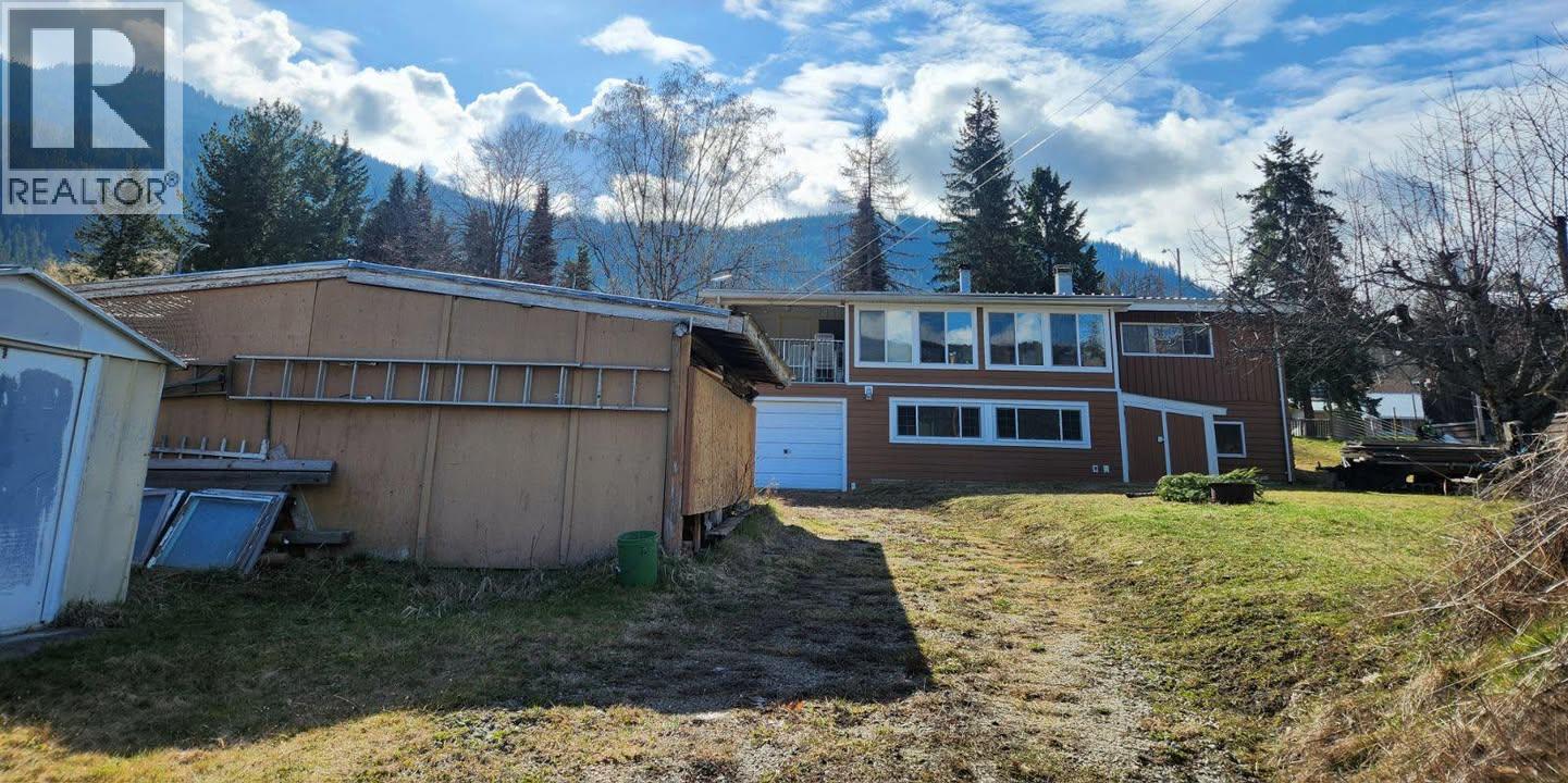 208 Maple Street, Fauquier, British Columbia V0G 1J0 - Photo 28 - 10387465
