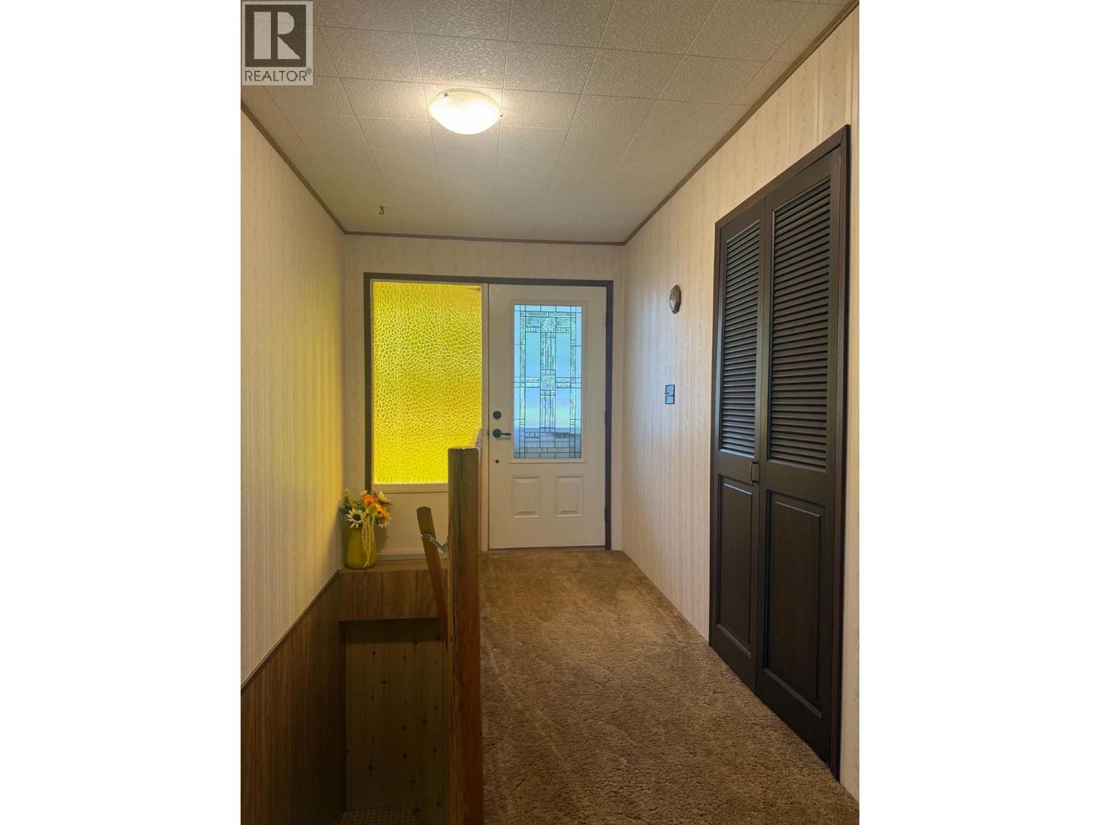 208 Maple Street, Fauquier, British Columbia V0G 1J0 - Photo 7 - 10387465