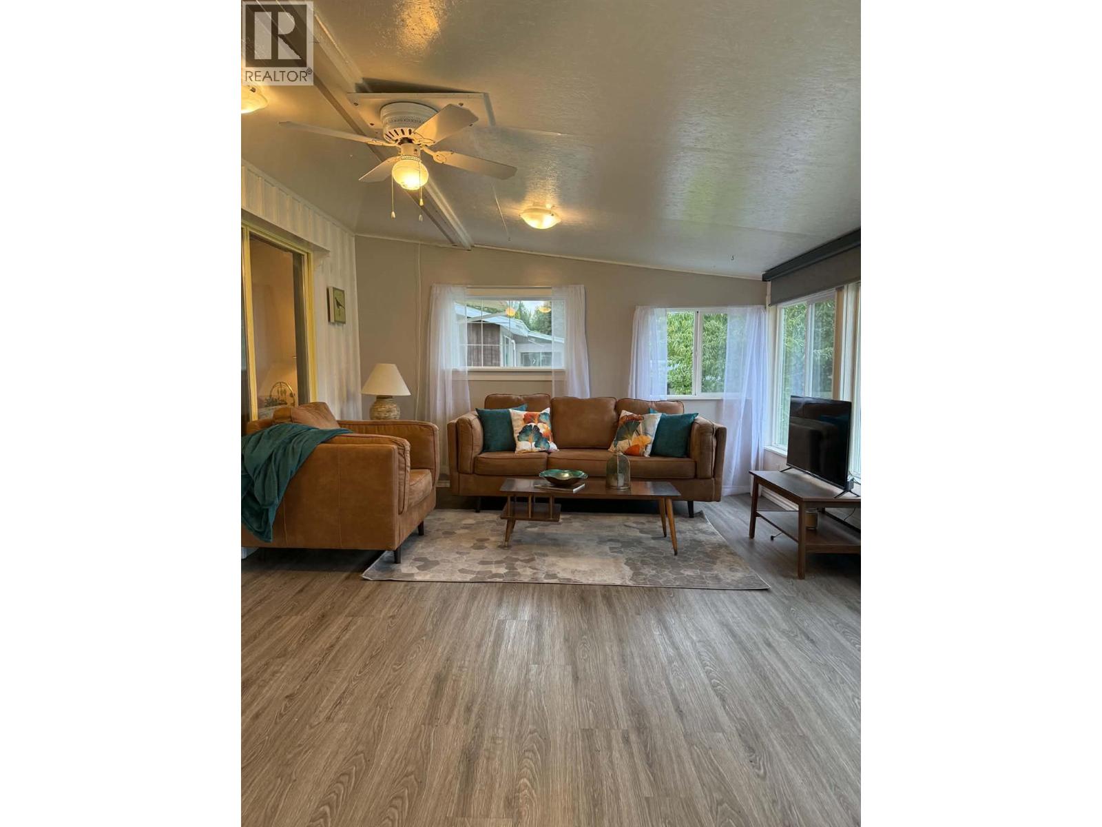 208 Maple Street, Fauquier, British Columbia V0G 1J0 - Photo 9 - 10387465