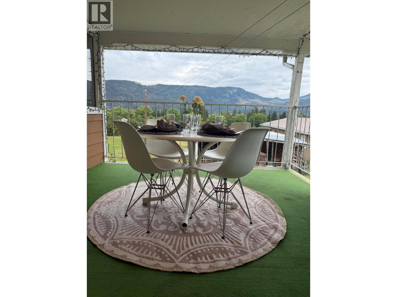 208 Maple Street, Fauquier, British Columbia V0G 1J0 - Photo 22 - 10387465