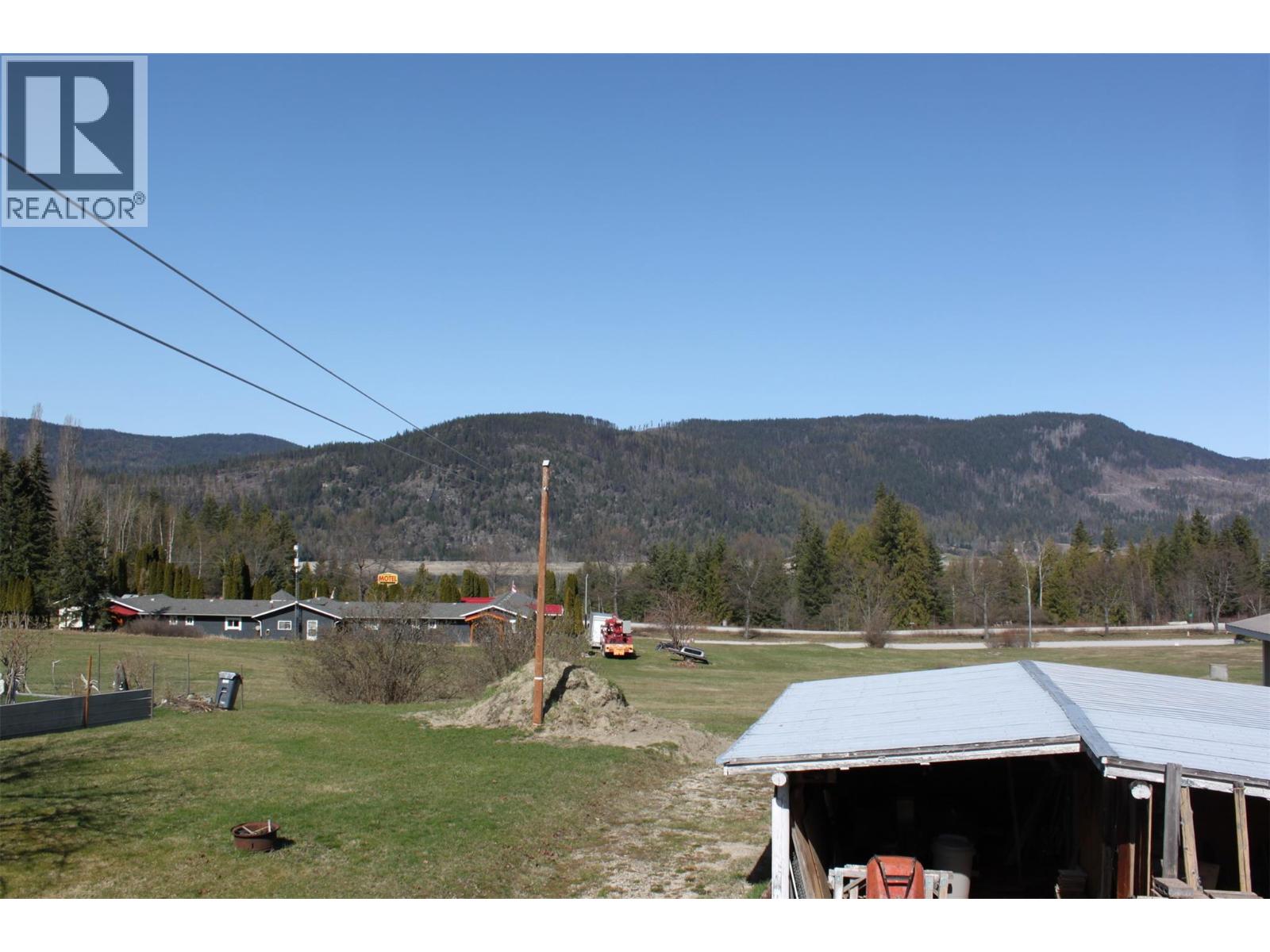 208 Maple Street, Fauquier, British Columbia V0G 1J0 - Photo 29 - 10387465