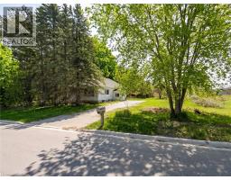 206 CHARLES Street, Waterford, Ontario