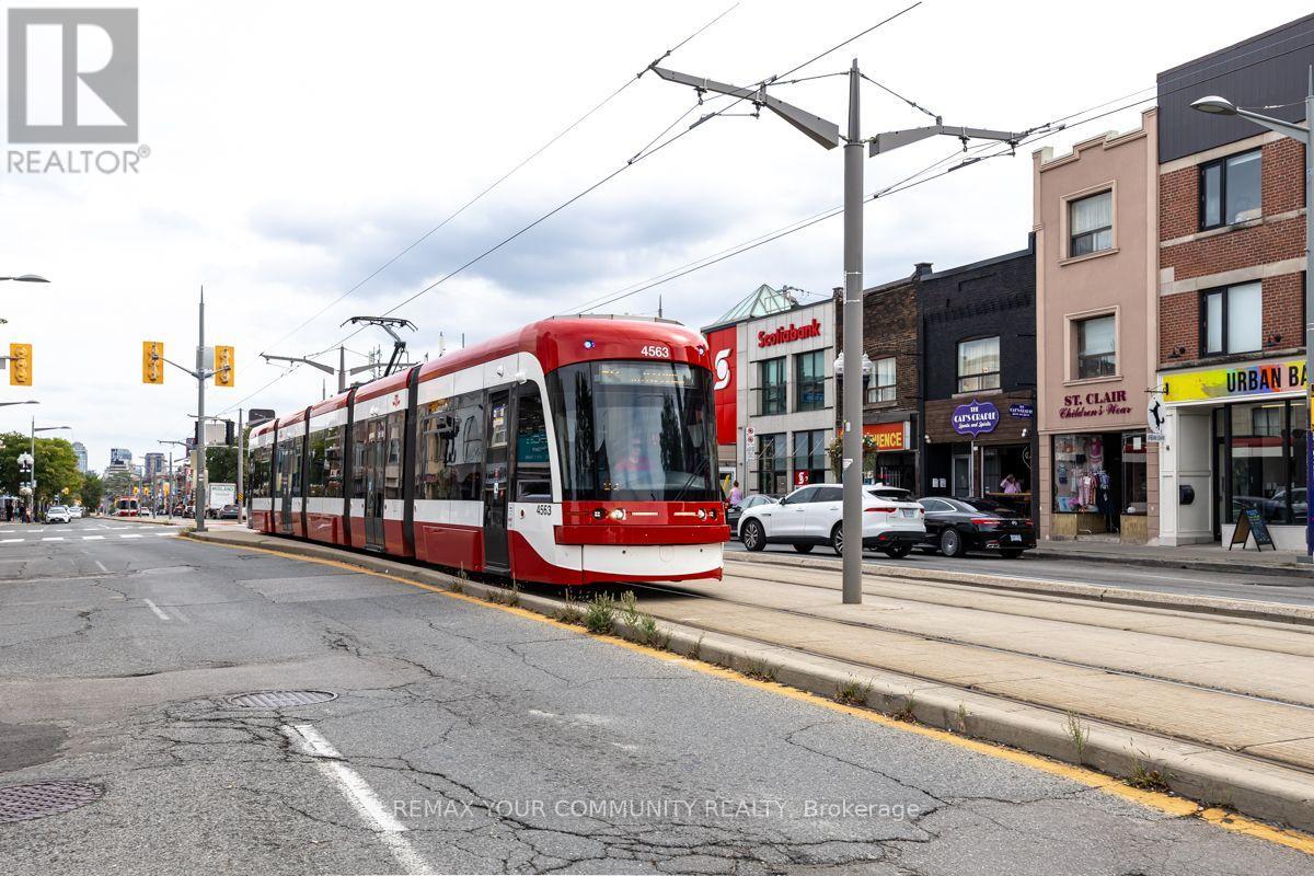 2nd Floor - 1258a St. Clair Avenue W, Toronto, Ontario  M6E 1B9 - Photo 19 - W13789980