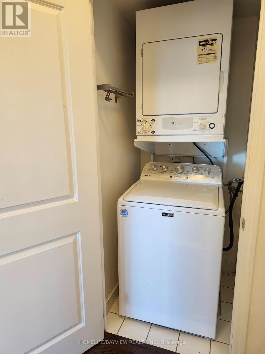 404 - 1900 Lake Shore Boulevard W, Toronto, Ontario  M6S 1A4 - Photo 10 - W13797378