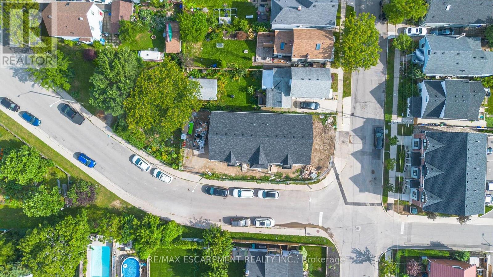 1 - 86 Poulette Street, Hamilton, Ontario  L8P 4E2 - Photo 13 - X13763568