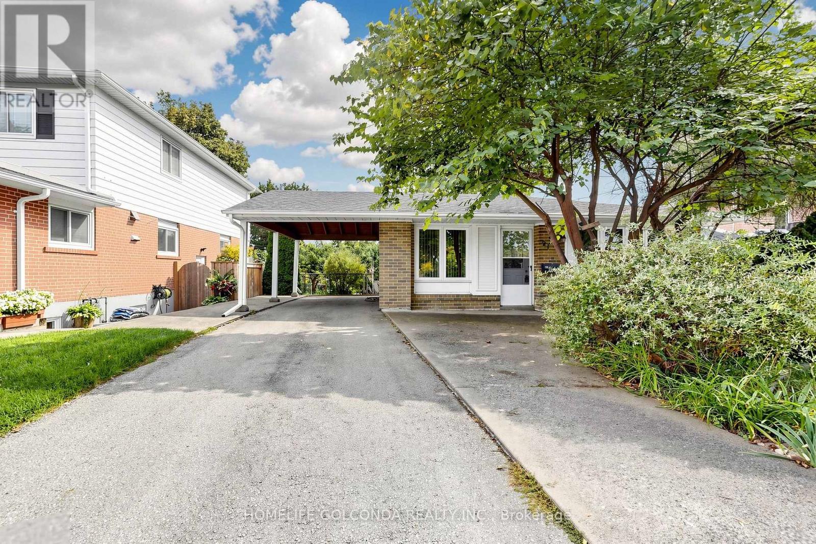 21 Grove Park Crescent, Toronto, Ontario  M2J 2C7 - Photo 3 - C13791954