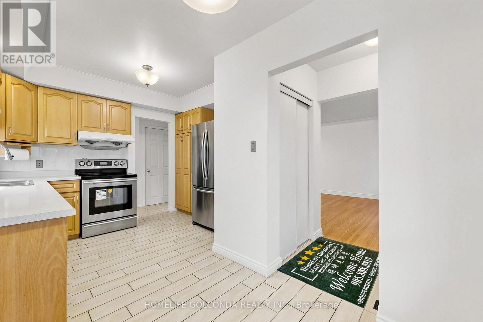 21 Grove Park Crescent, Toronto, Ontario  M2J 2C7 - Photo 9 - C13791954