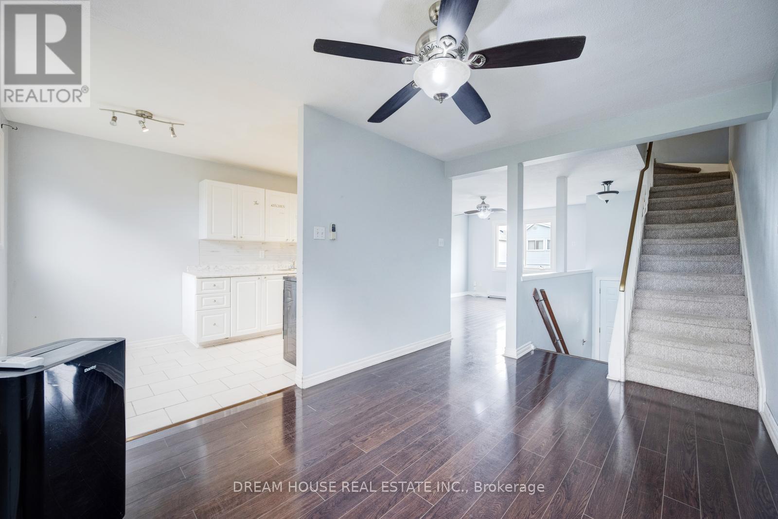 40 Hoskins Square, Brampton, Ontario  L6S 2N6 - Photo 7 - W13780432