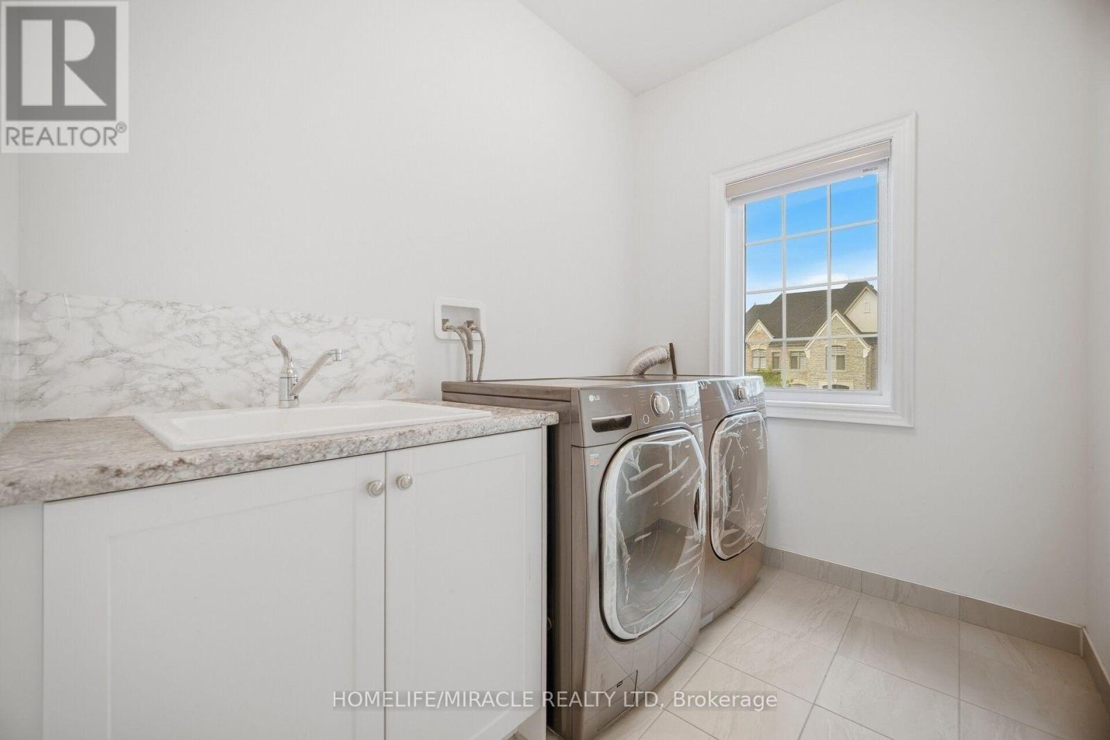 7 Anatolia Street, Brampton, Ontario  L6P 4L3 - Photo 30 - W13796104
