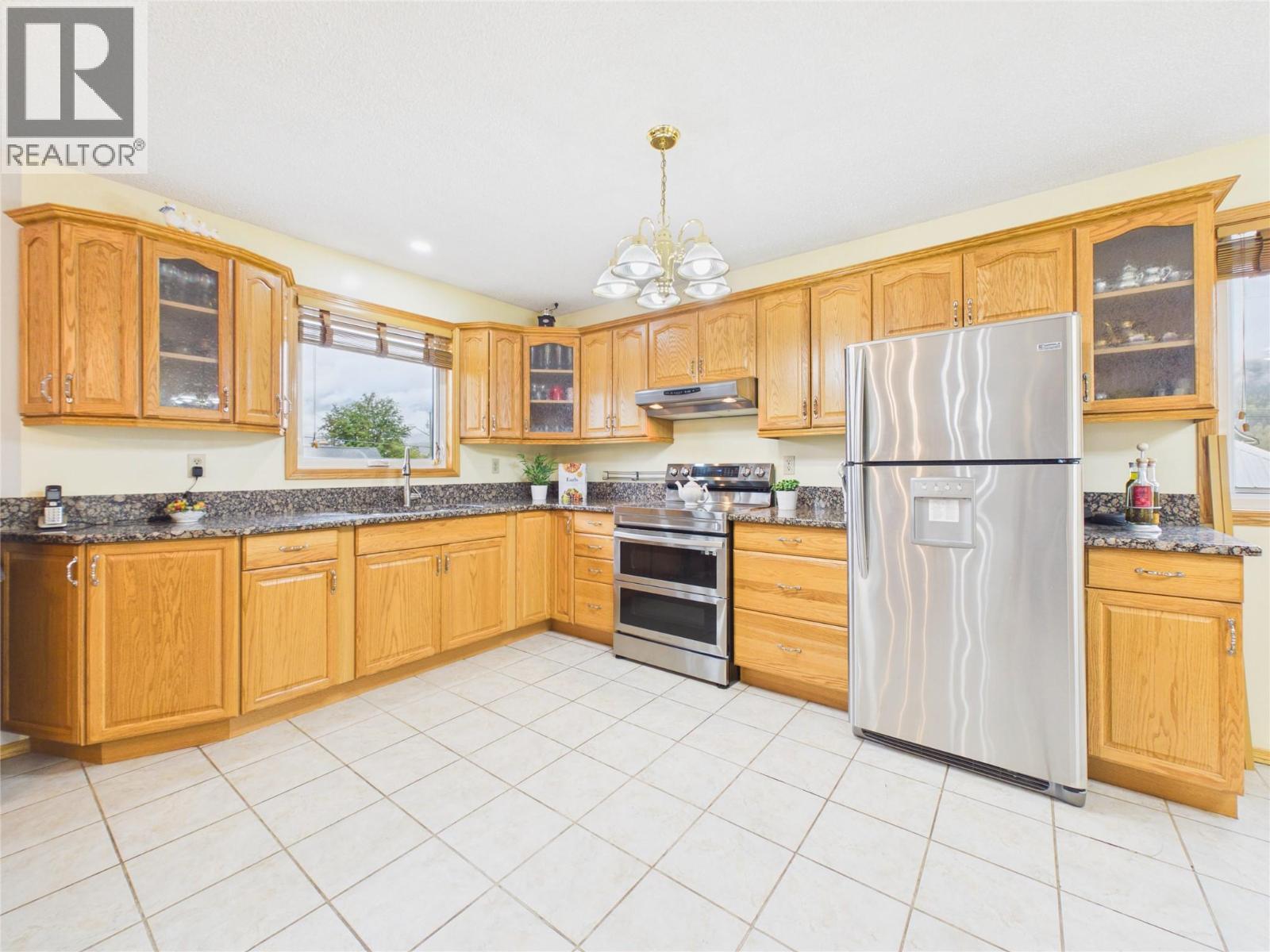 166 14th Street, Fernie, British Columbia V0B 1M0 - Photo 2 - 10400720