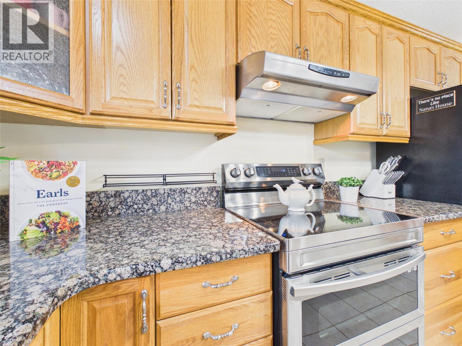 166 14th Street, Fernie, British Columbia V0B 1M0 - Photo 4 - 10400720