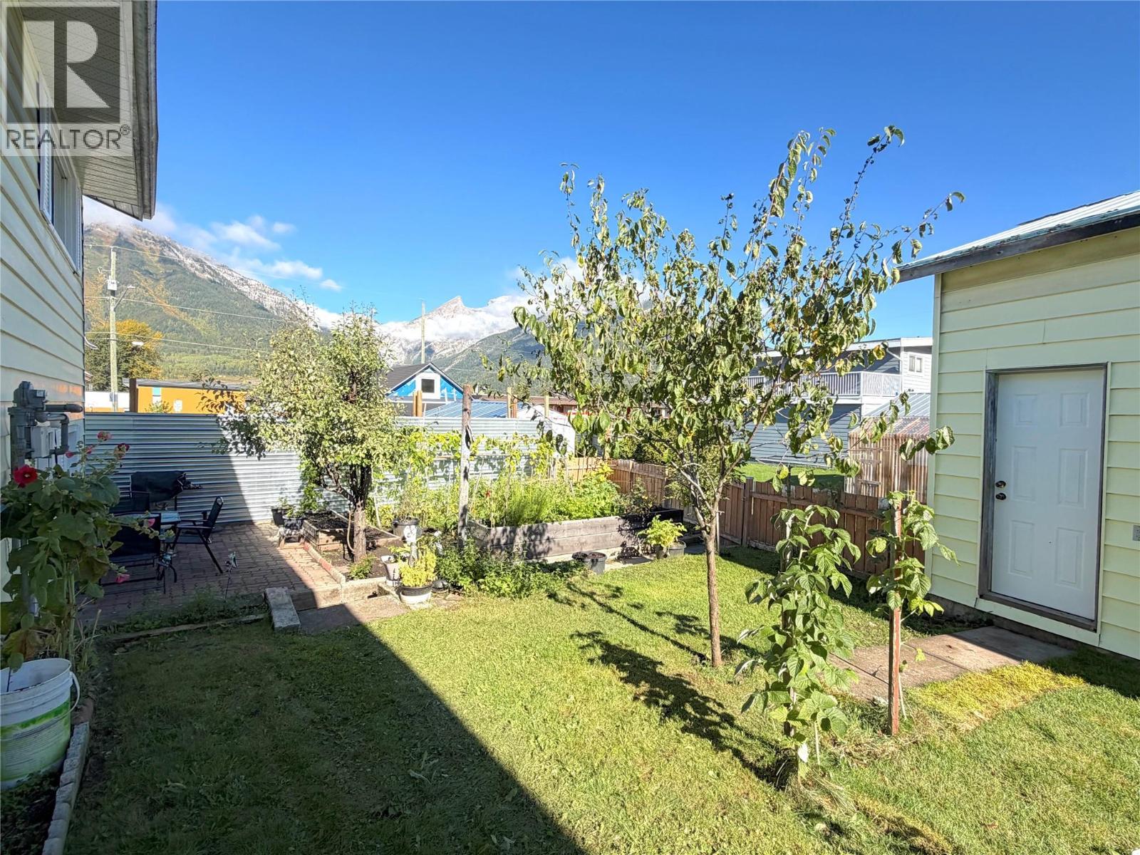 166 14th Street, Fernie, British Columbia V0B 1M0 - Photo 40 - 10400720