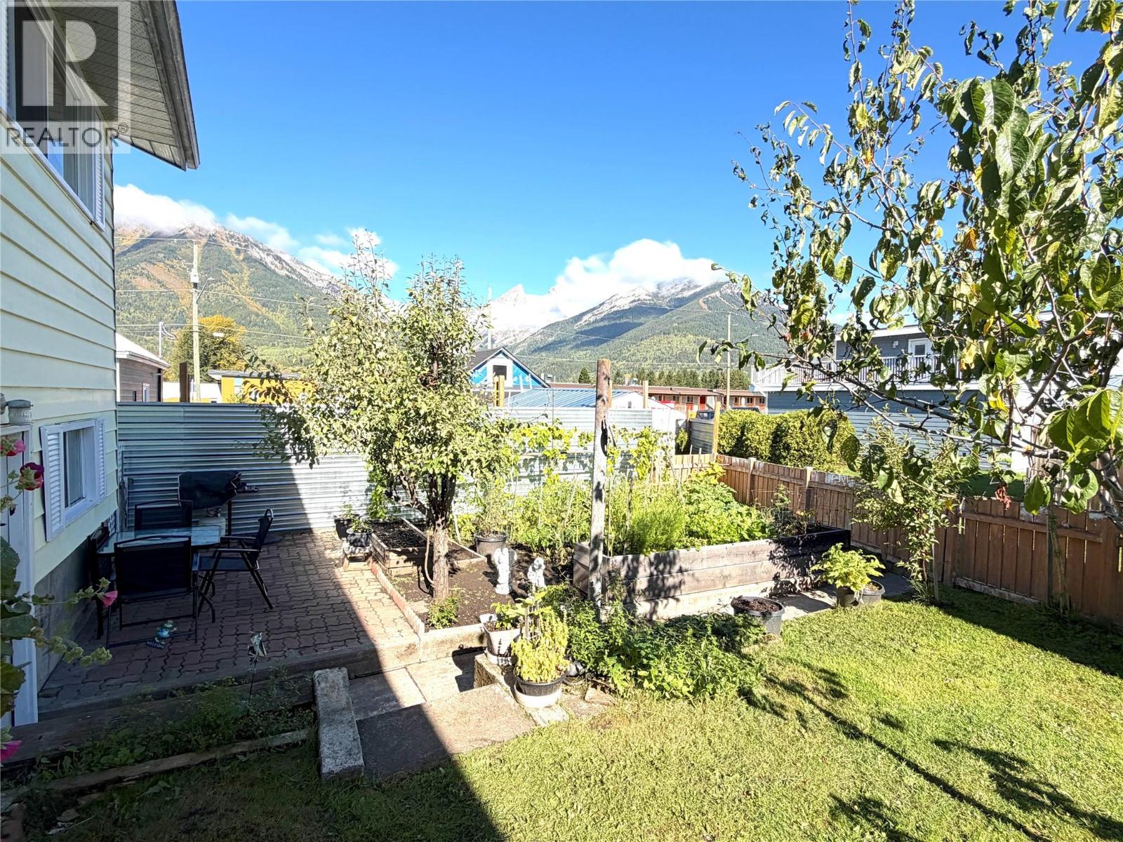 166 14th Street, Fernie, British Columbia V0B 1M0 - Photo 44 - 10400720