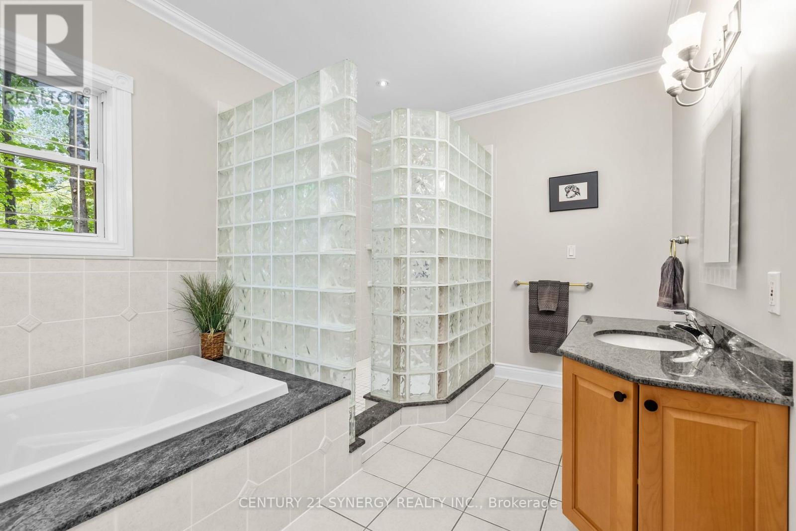 5732 Queenscourt Crescent, Ottawa, Ontario  K4M 1K3 - Photo 15 - X13768742