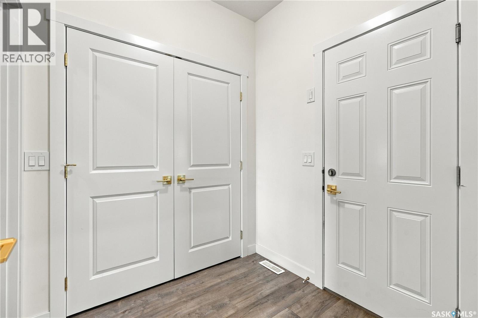 334 Stilling Manor, Saskatoon, Saskatchewan  S7V 0Y8 - Photo 36 - SK048704